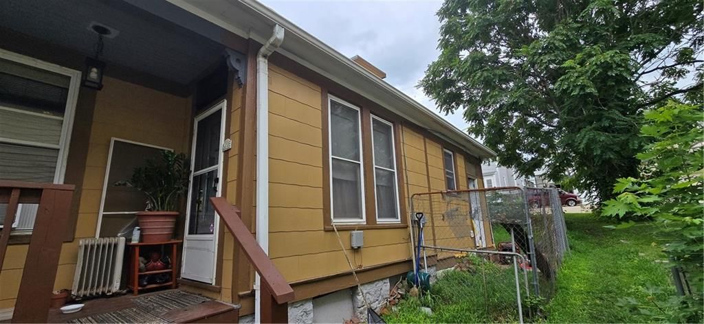 512 Miami Street — photo 3