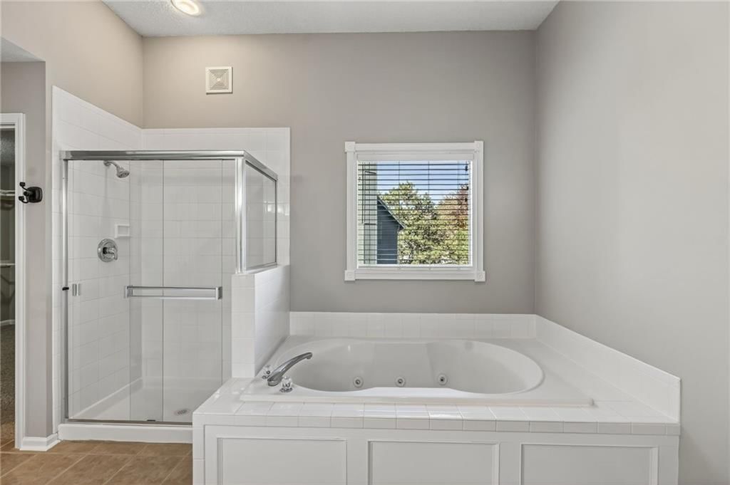 11902 W 131st Terrace — photo 21