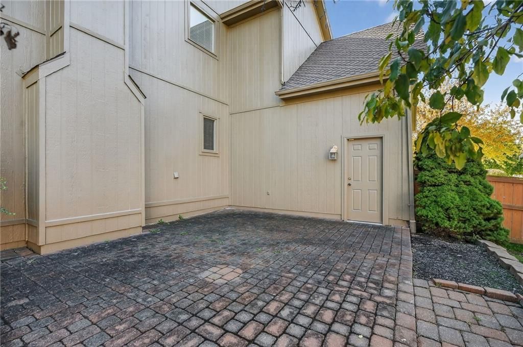 11902 W 131st Terrace — photo 48