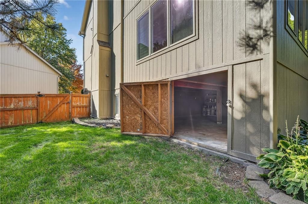 11902 W 131st Terrace — photo 52
