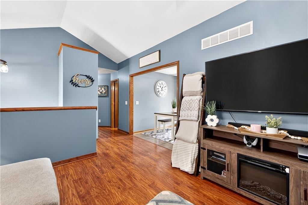 Photo 10 of 68 - 17210 Montgall Drive