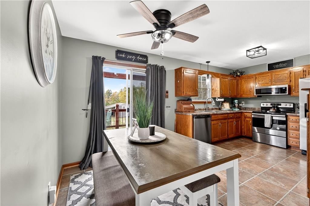 Photo 14 of 68 - 17210 Montgall Drive
