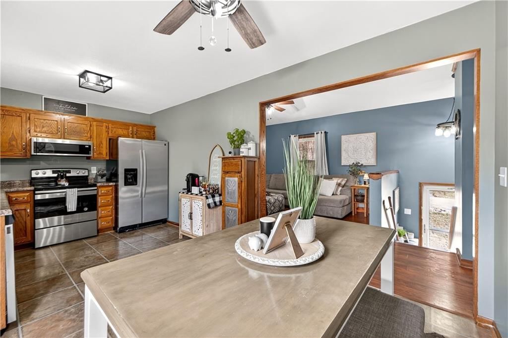 Photo 17 of 68 - 17210 Montgall Drive