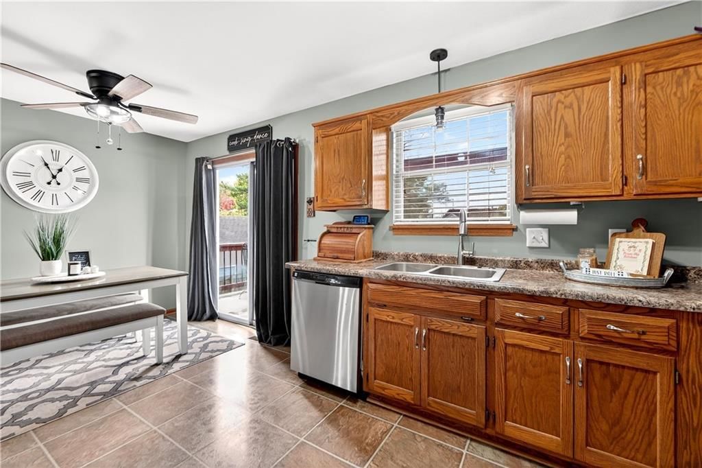 Photo 20 of 68 - 17210 Montgall Drive