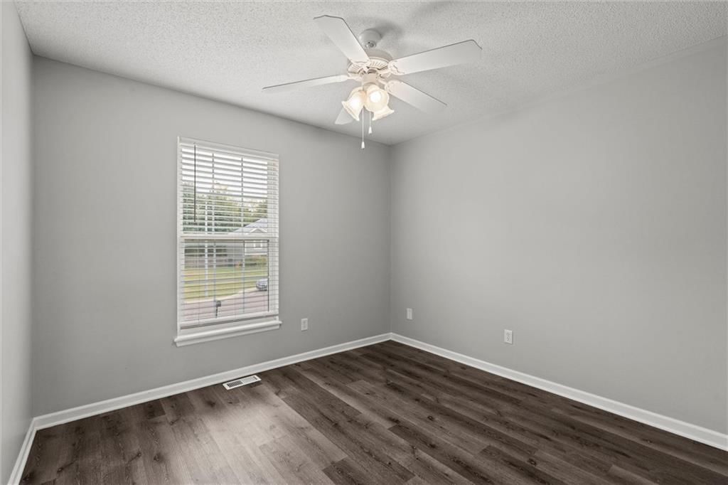 1112 S Scott Avenue — photo 31