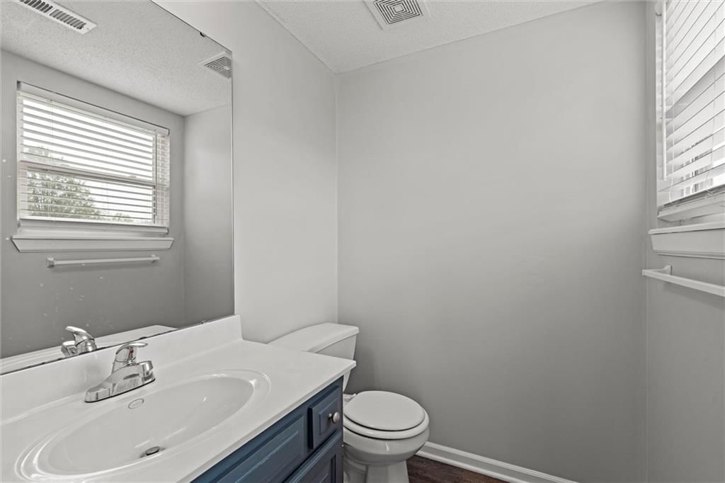 1112 S Scott Avenue — photo 37