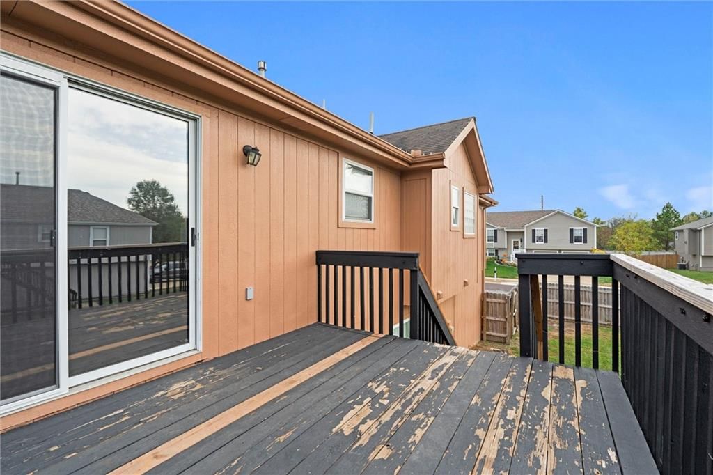 1112 S Scott Avenue — photo 38