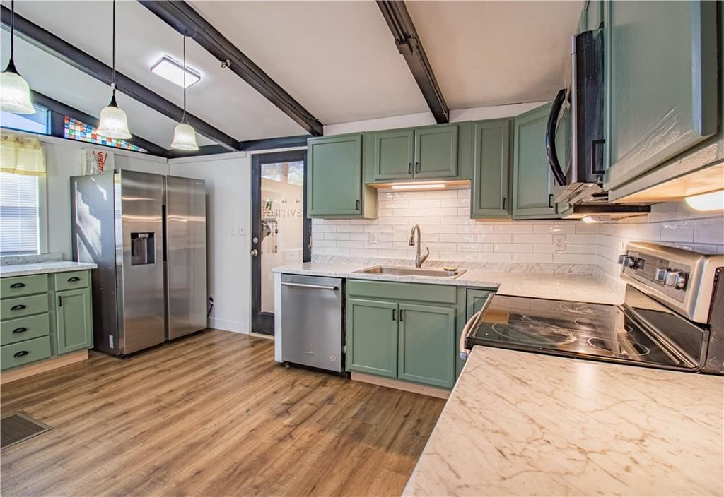 115 W Marshall Street — photo 5