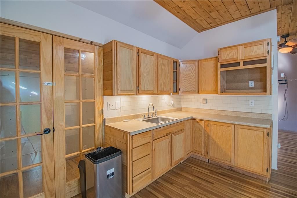 115 W Marshall Street — photo 23