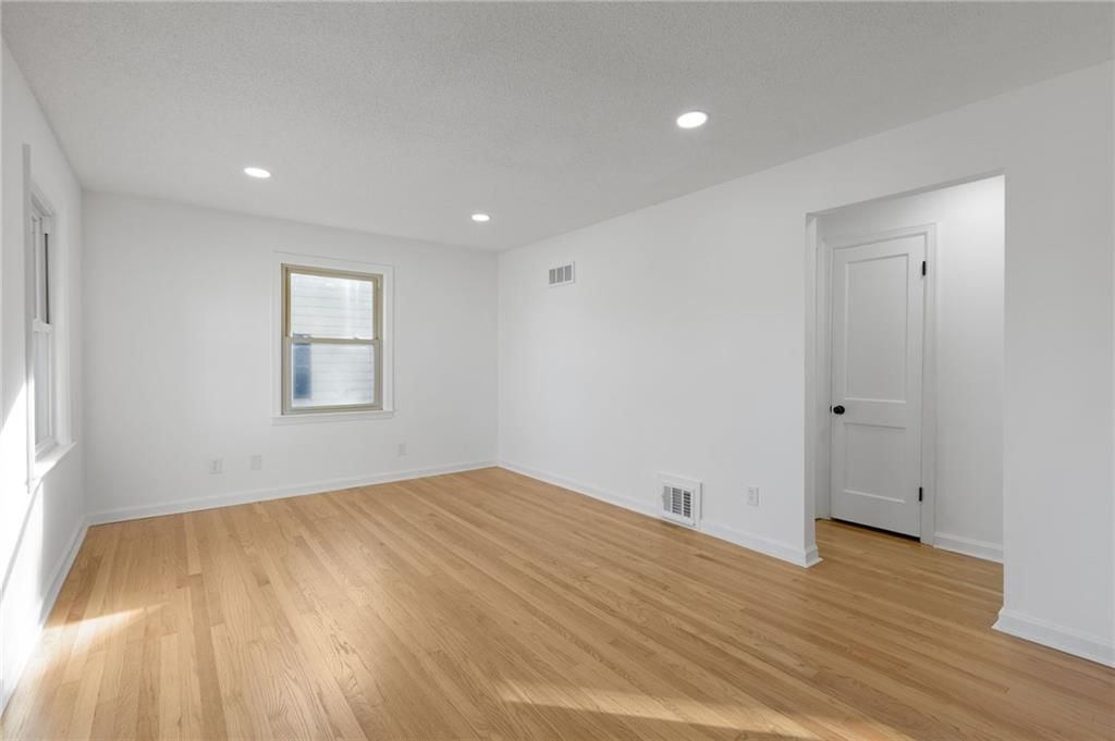 8613 W 54TH Terrace — photo 8