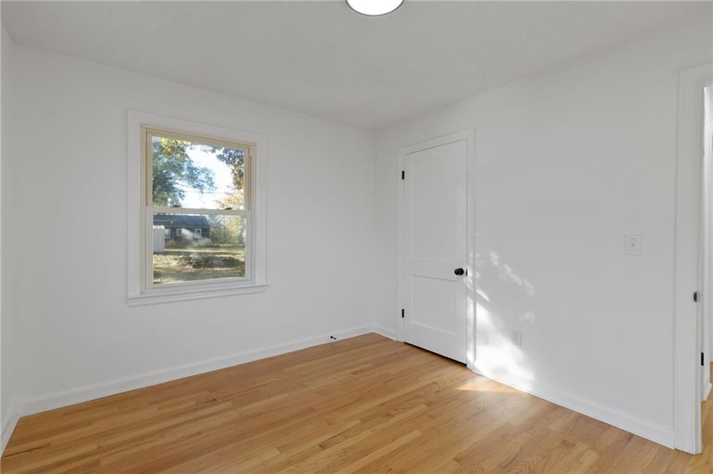 8613 W 54TH Terrace — photo 17