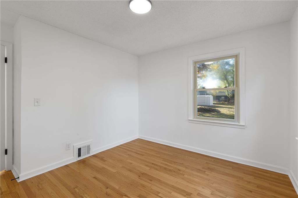 8613 W 54TH Terrace — photo 19