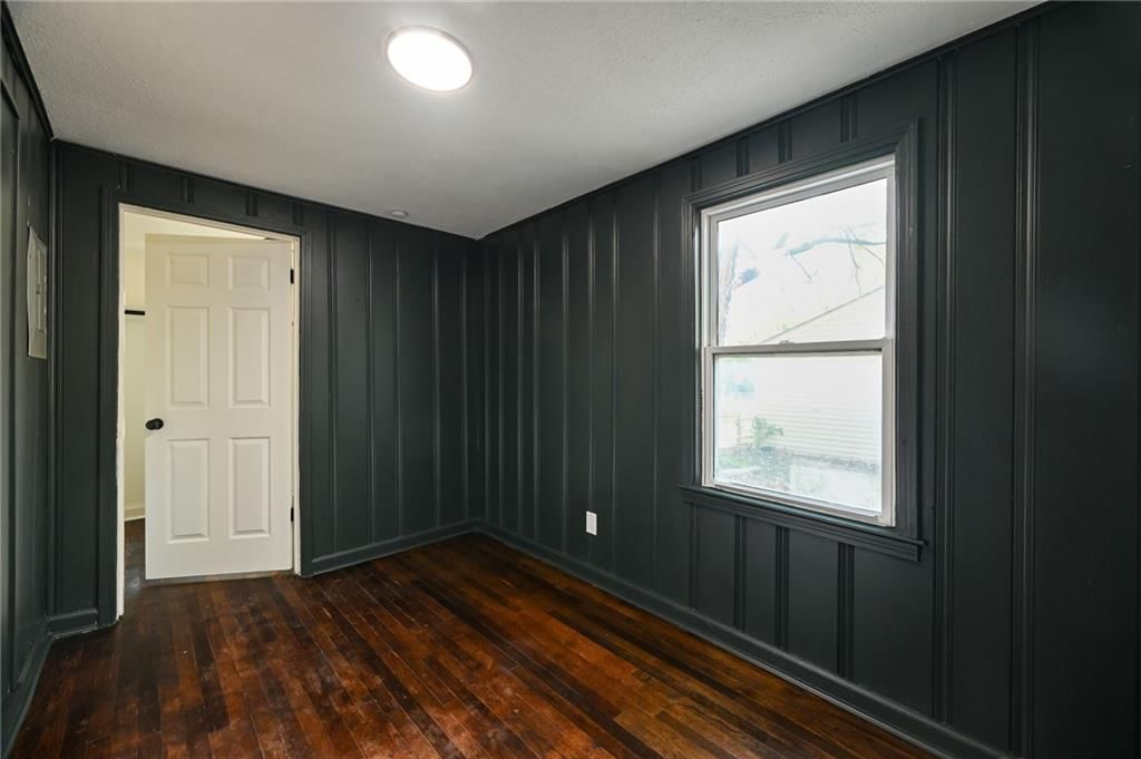 Photo 14 of 16 - 5409 Hardy Avenue