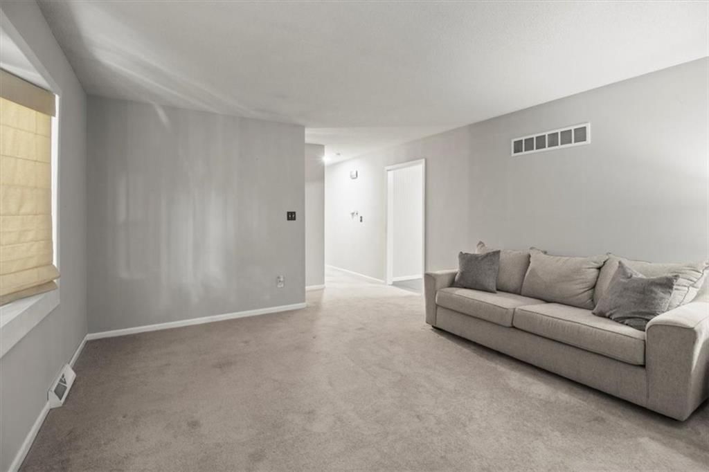 207 N Paul Drive — photo 7