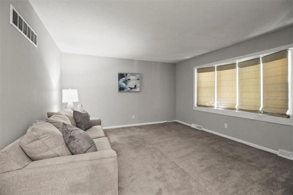 207 N Paul Drive — photo 8