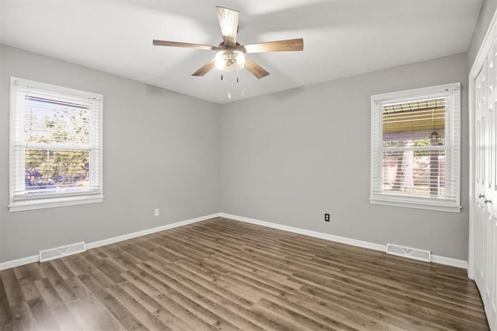 207 N Paul Drive — photo 17