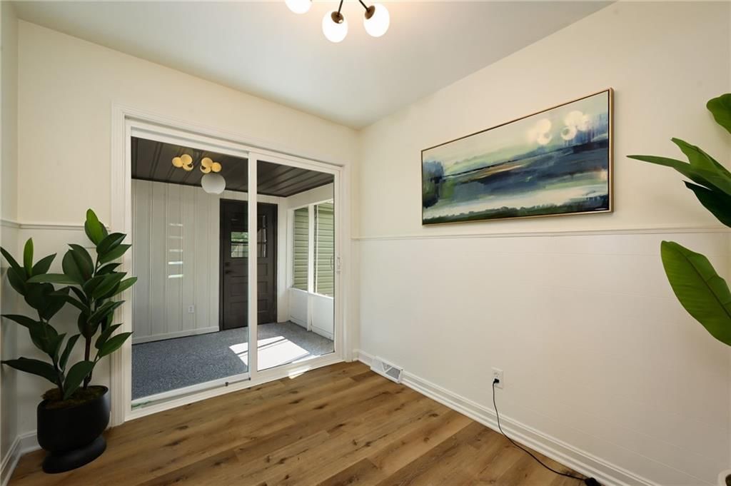 Photo 21 of 26 - 811 E 75th Street