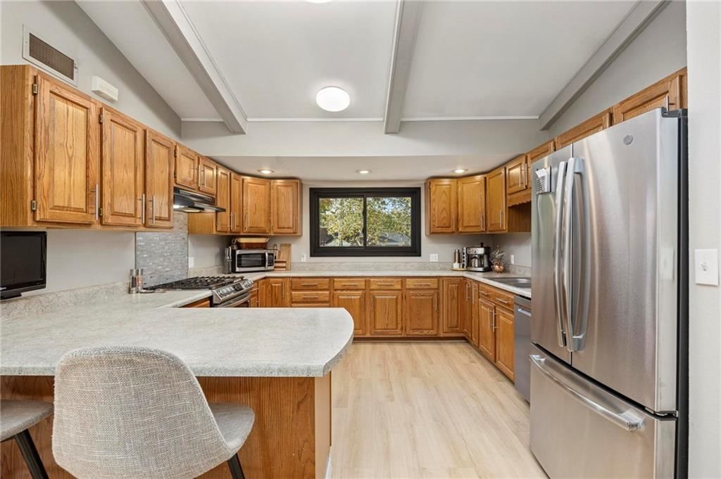 1401 Woodland Terrace N/A — photo 8