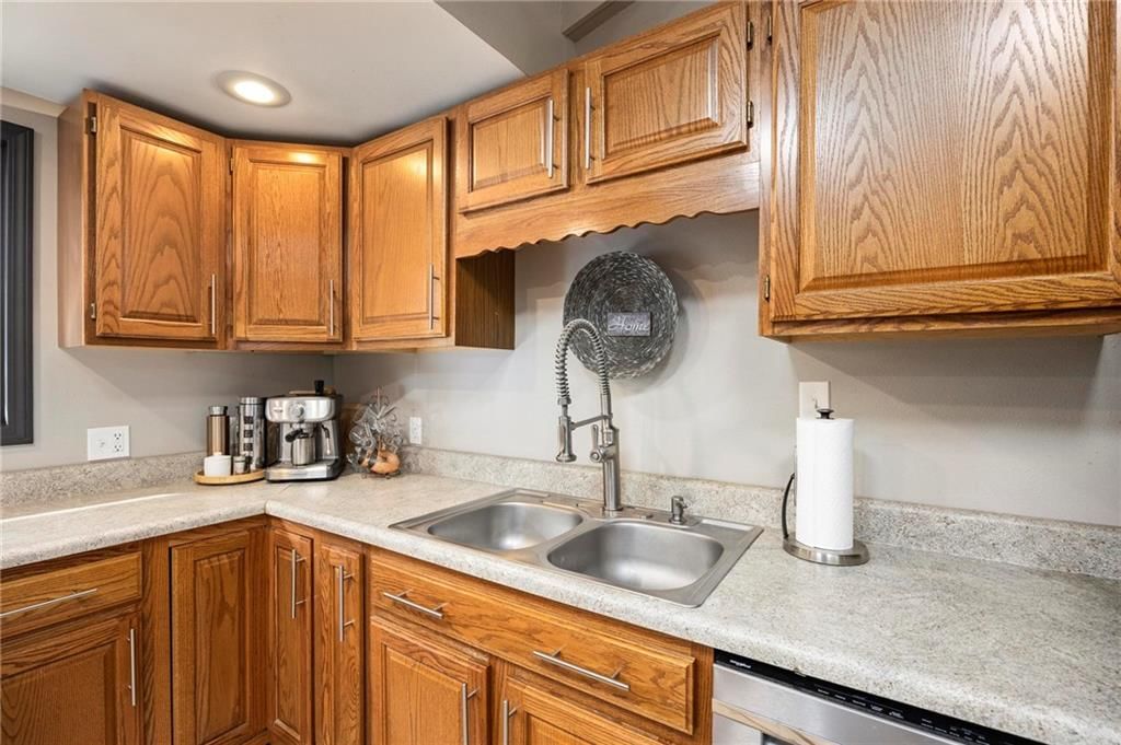 1401 Woodland Terrace N/A — photo 11
