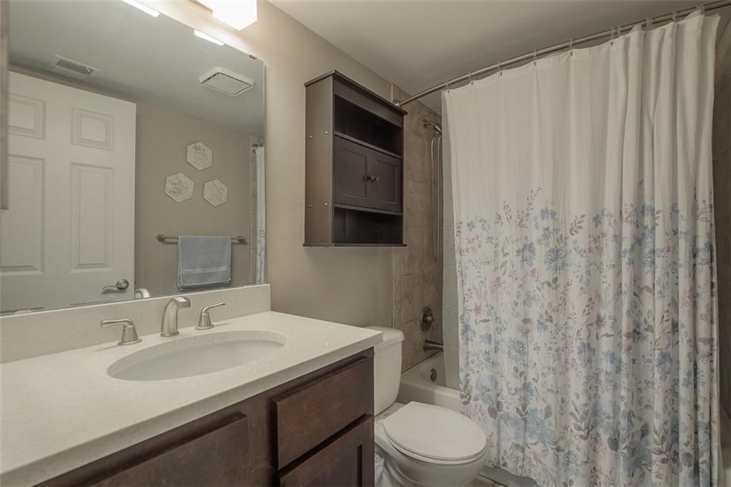 435 W 9th #103 Street — photo 8