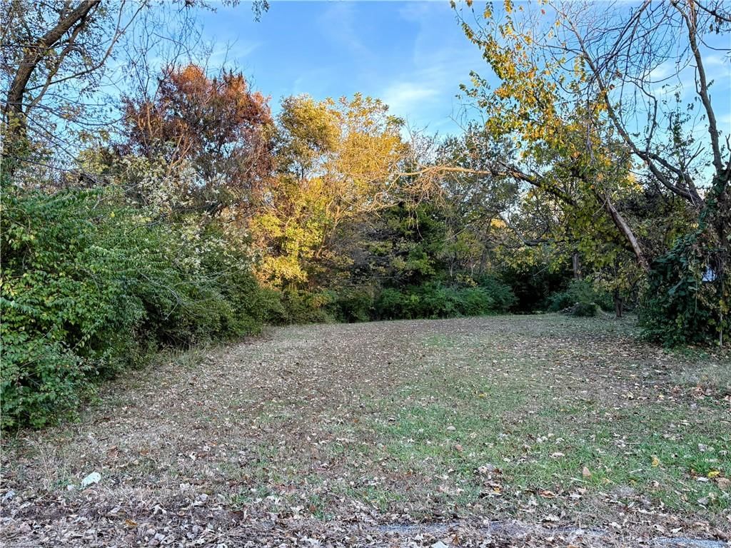 8505 Pershing Road — photo 28
