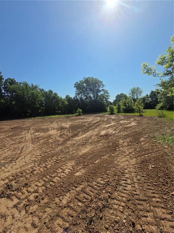 410 S Military Avenue — photo 2