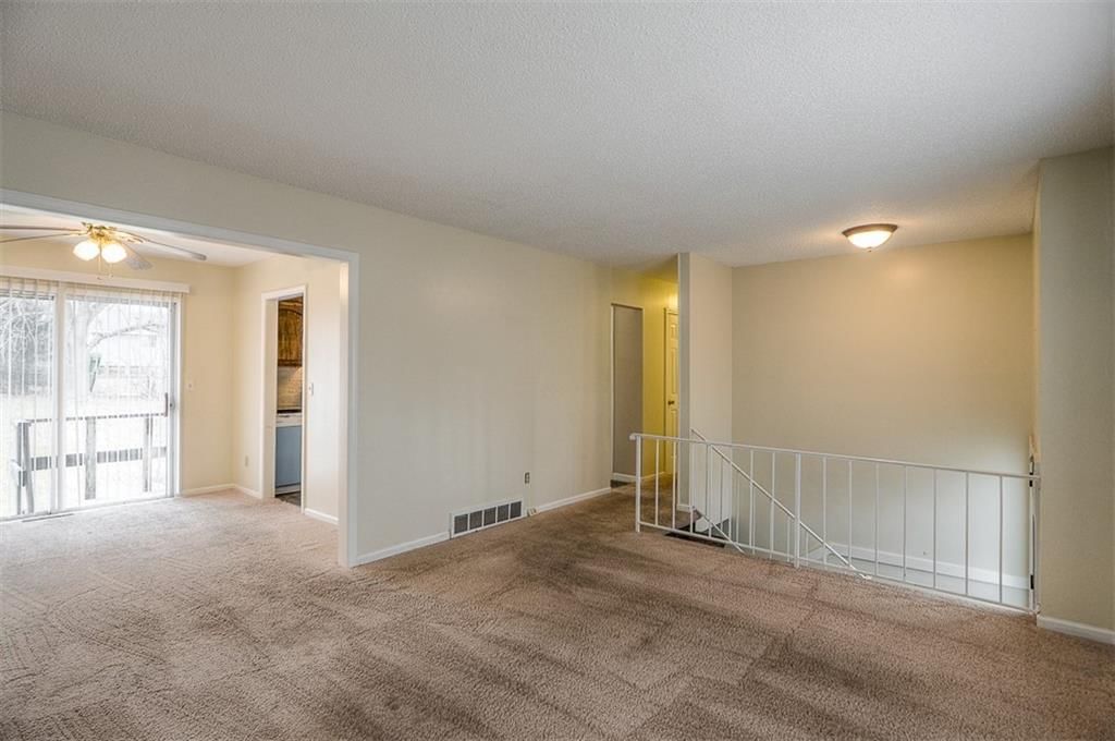 11601 Manchester Avenue — photo 9