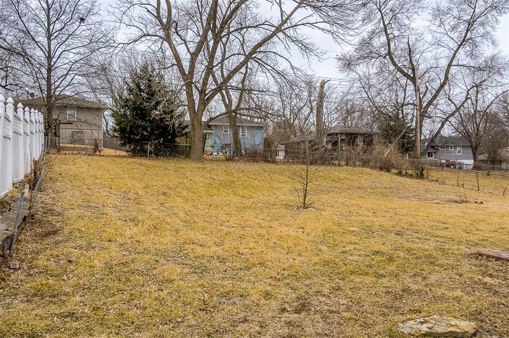 11601 Manchester Avenue — photo 26