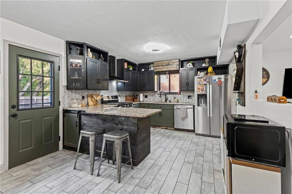 3213 NW Canterbury Place — photo 9