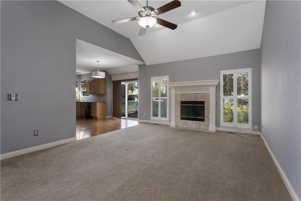 414 Killarney Lane — photo 3