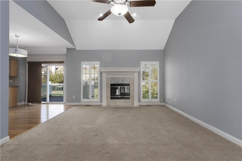 414 Killarney Lane — photo 4