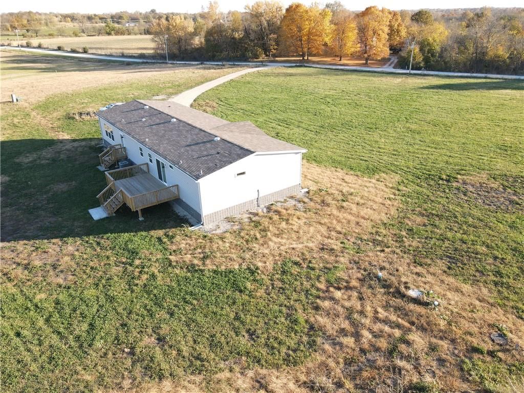 1225 NW 325th Road — photo 33