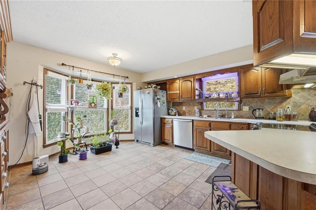 16821 Blaine Avenue — photo 9