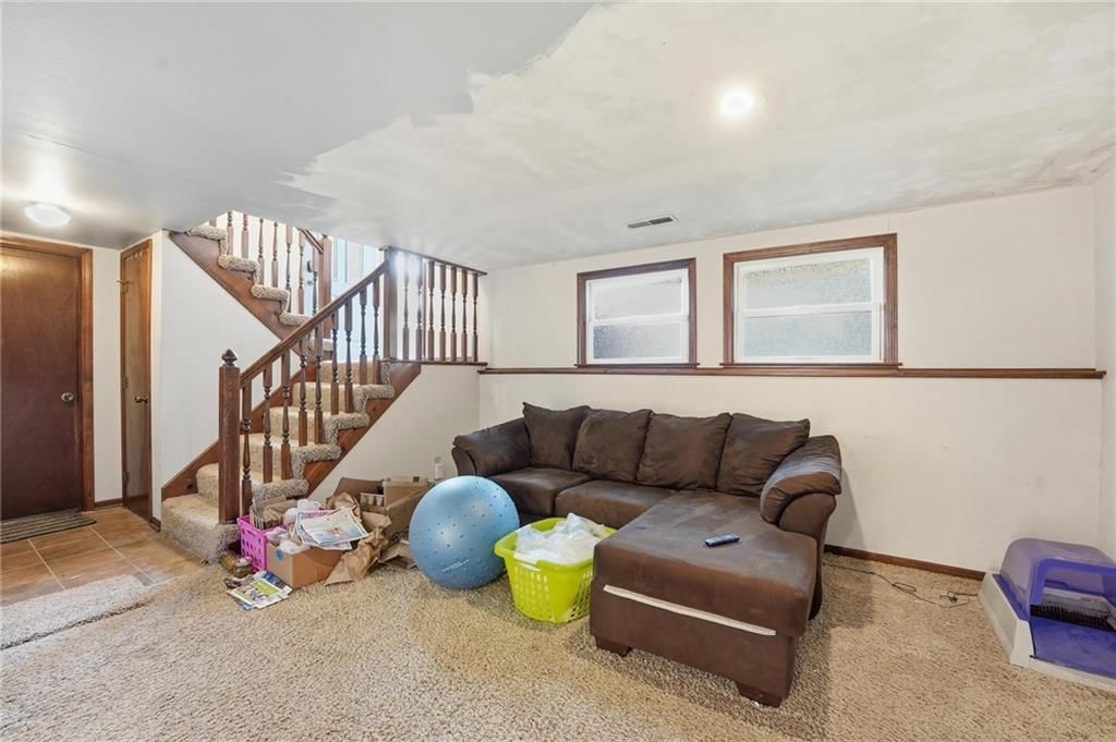 16821 Blaine Avenue — photo 21