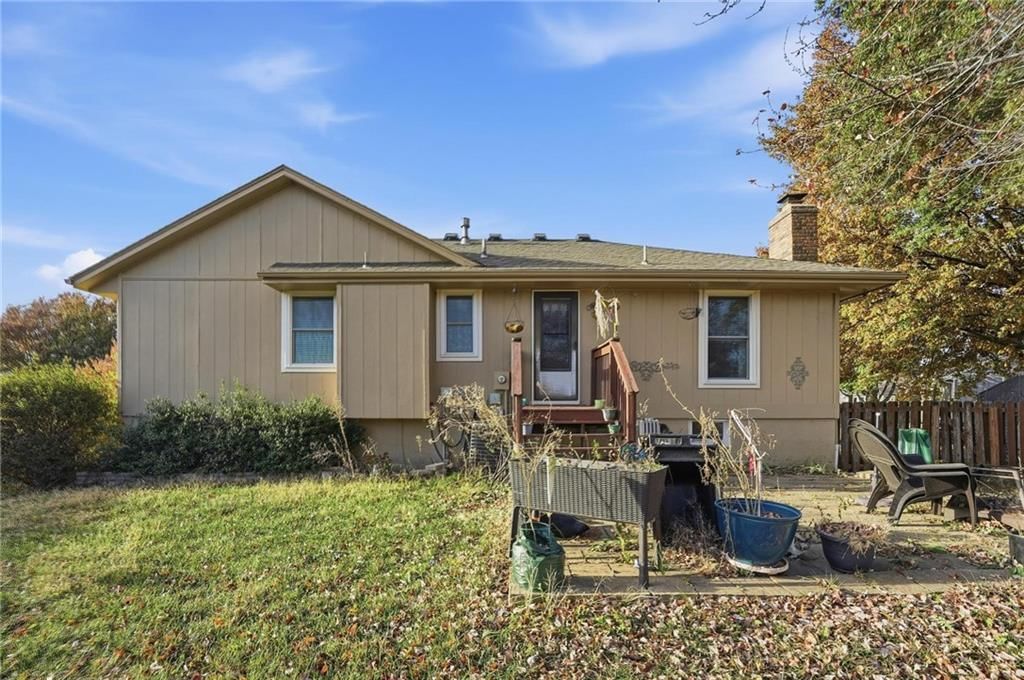 16821 Blaine Avenue — photo 30