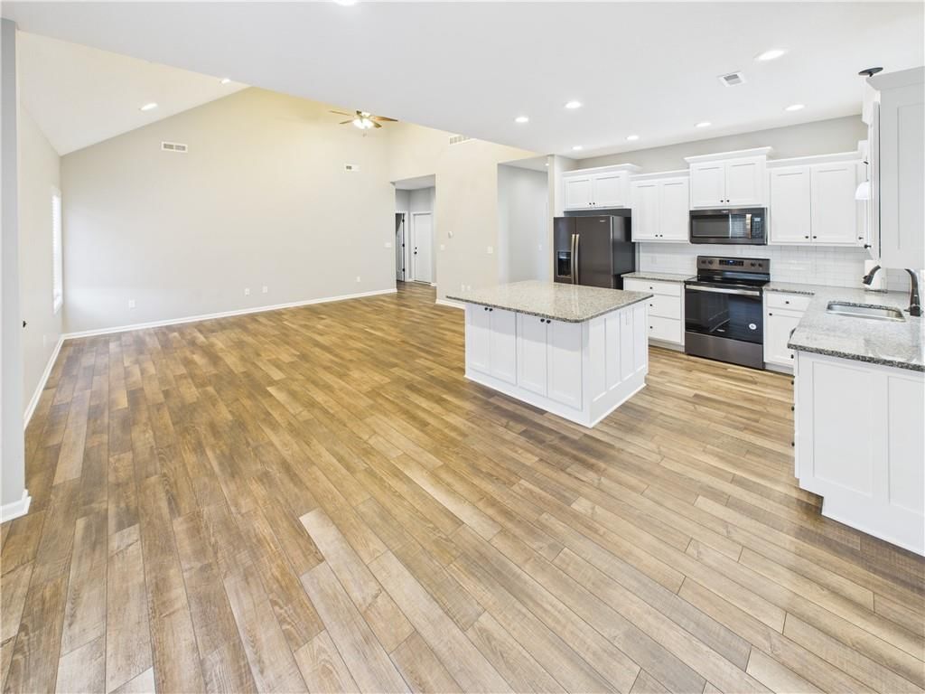 1604 W 6th Street Terrace — photo 6