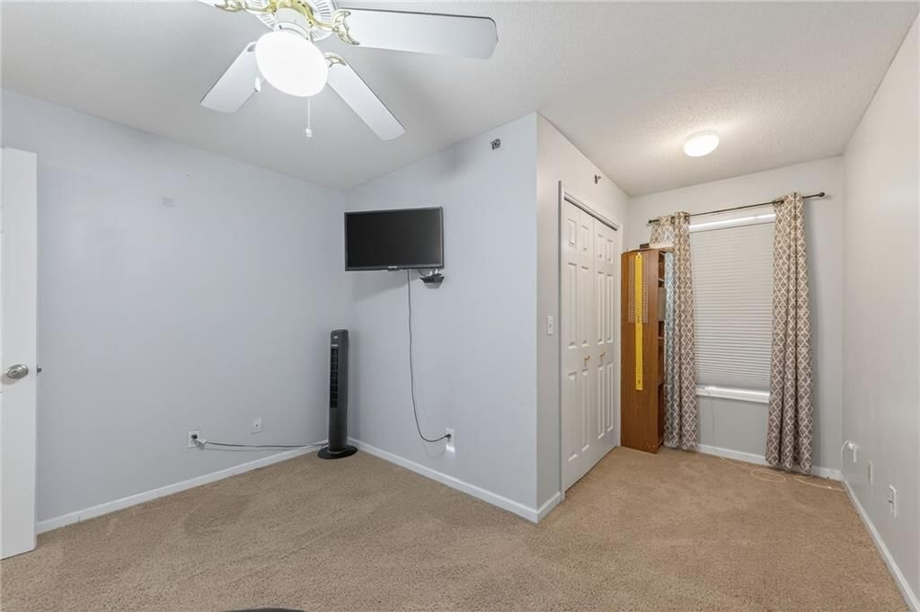 2433 NE 68th Street — photo 16