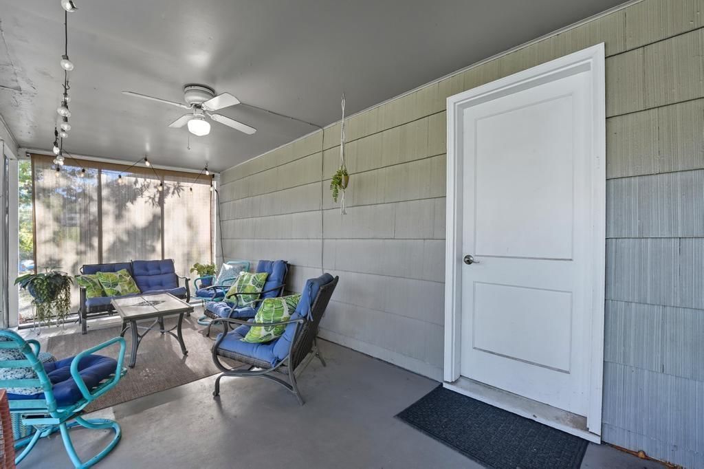 6419 W 62nd Street — photo 10