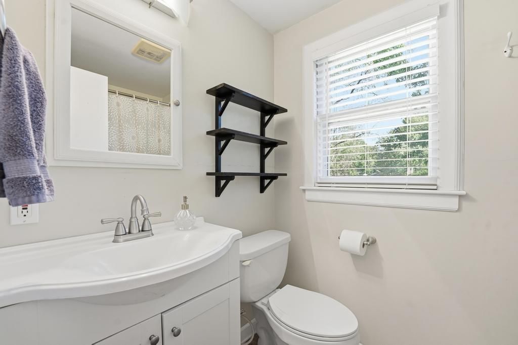 6419 W 62nd Street — photo 24