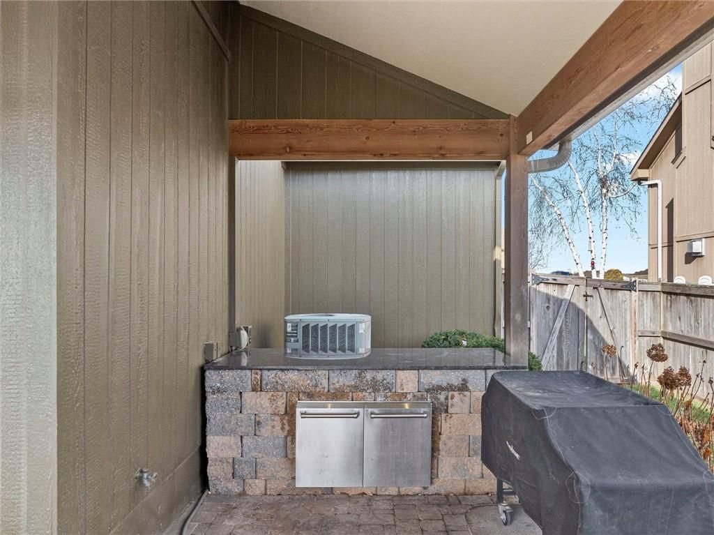 14219 Amanda Lane — photo 40
