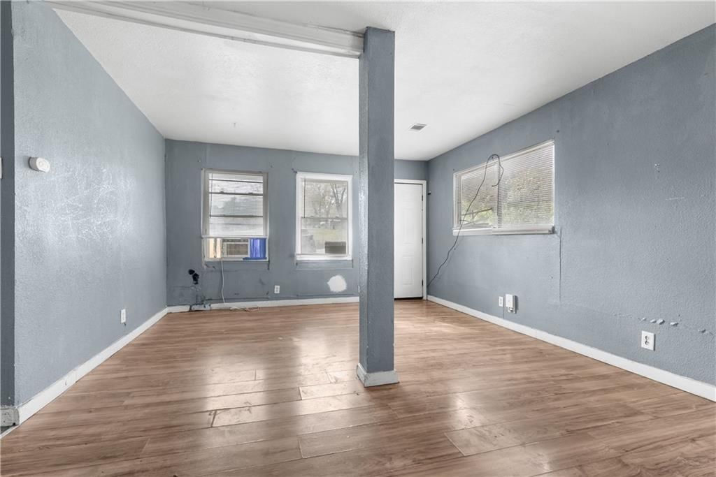 8806 E 55th Street — photo 3