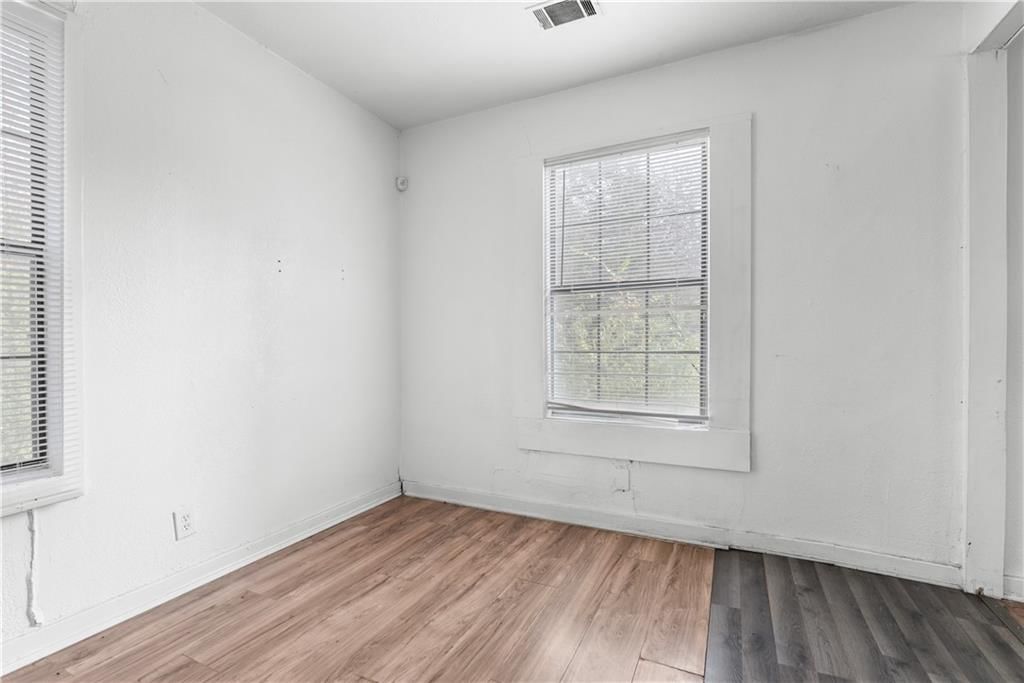 8806 E 55th Street — photo 11