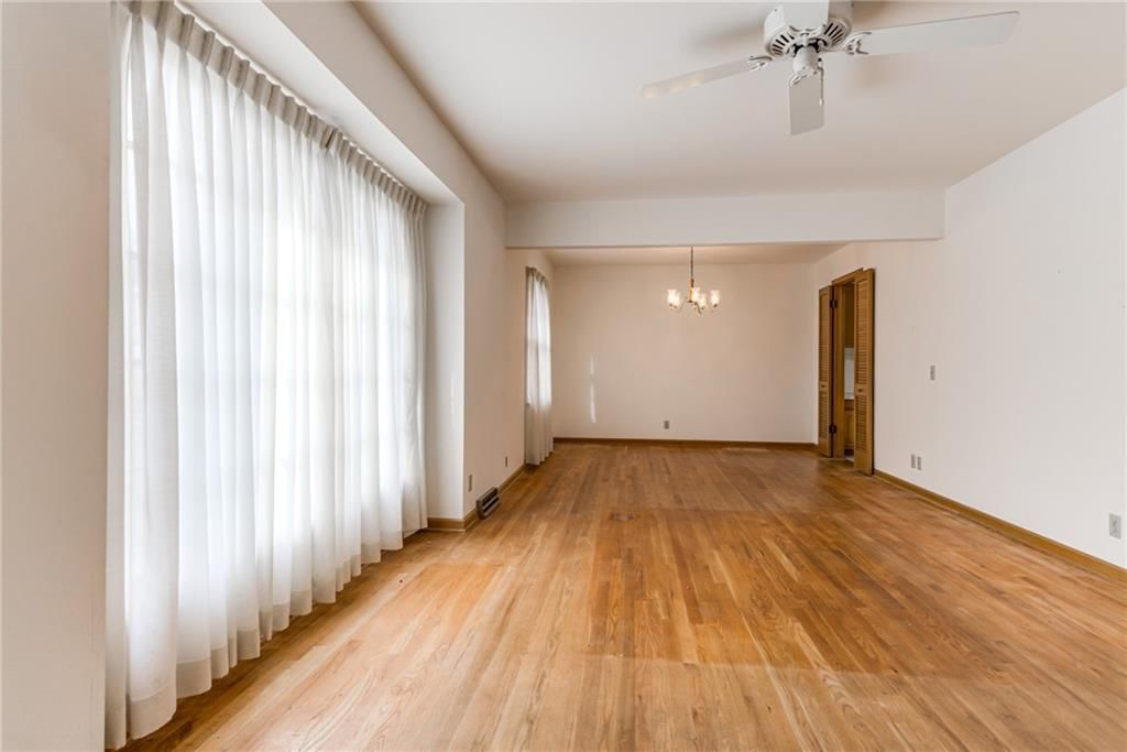 8809 Outlook Drive — photo 4