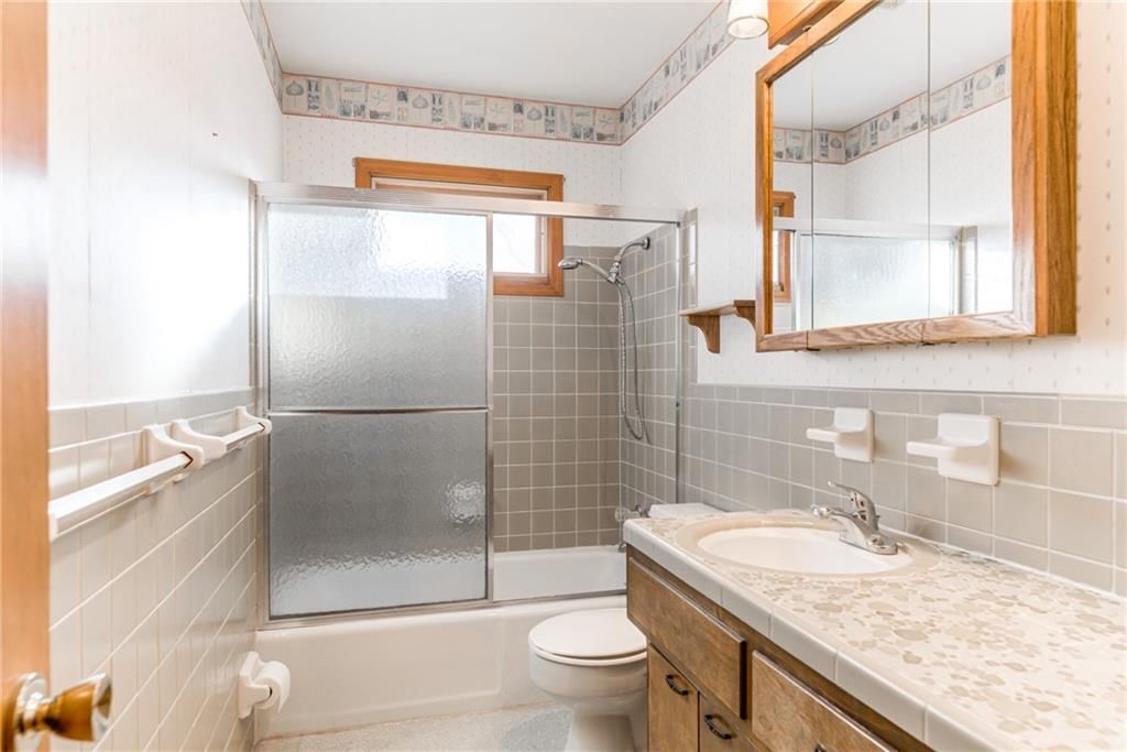 8809 Outlook Drive — photo 38