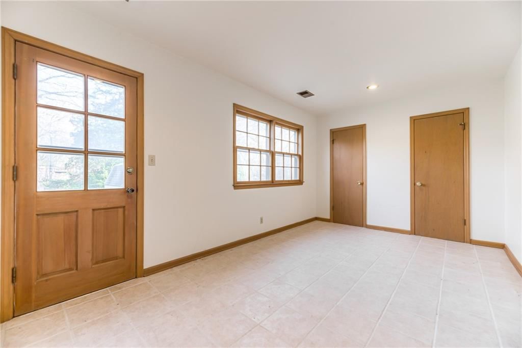 8809 Outlook Drive — photo 42
