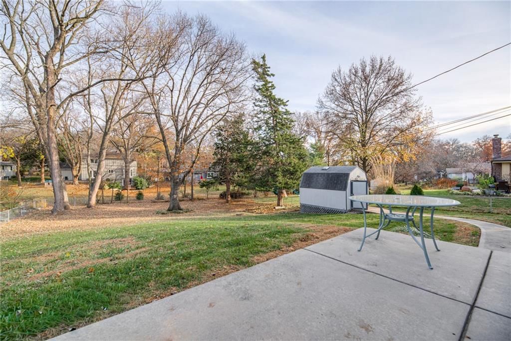 8809 Outlook Drive — photo 49