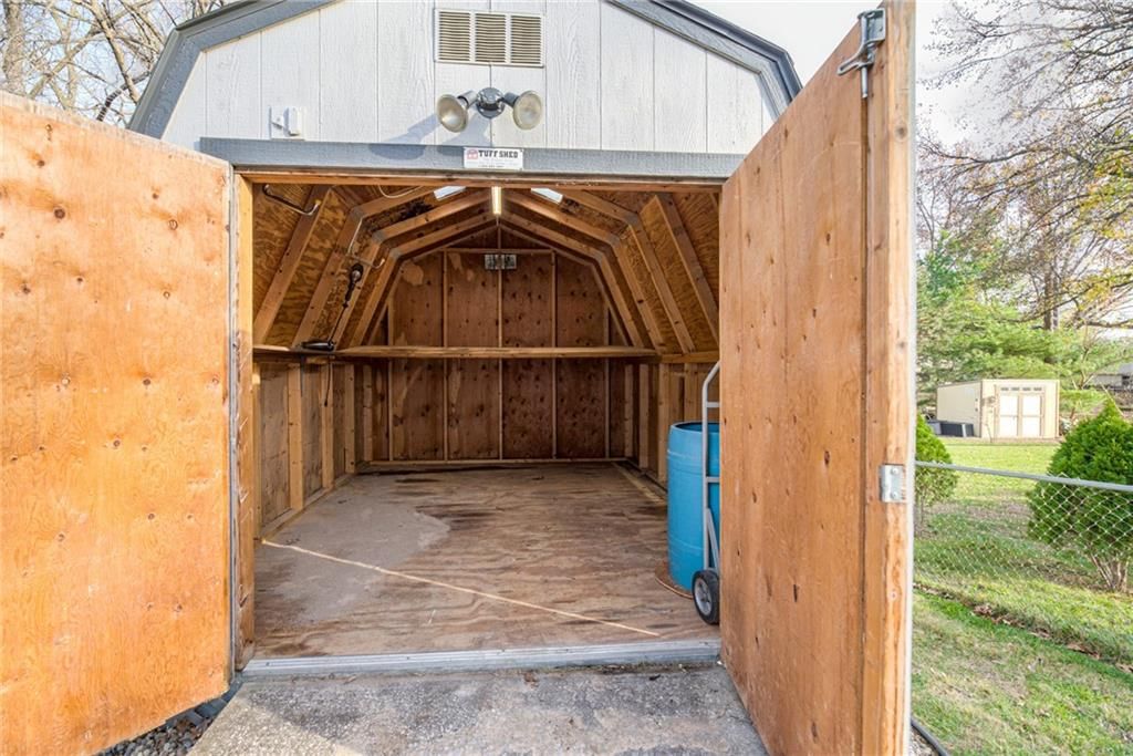 8809 Outlook Drive — photo 51