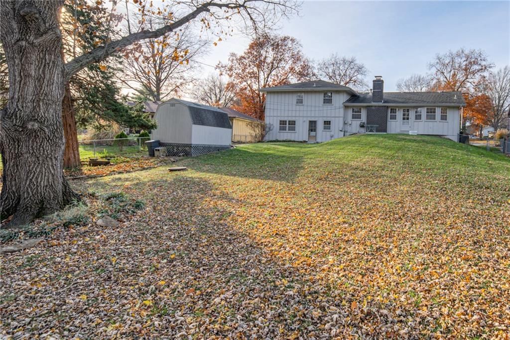 8809 Outlook Drive — photo 54