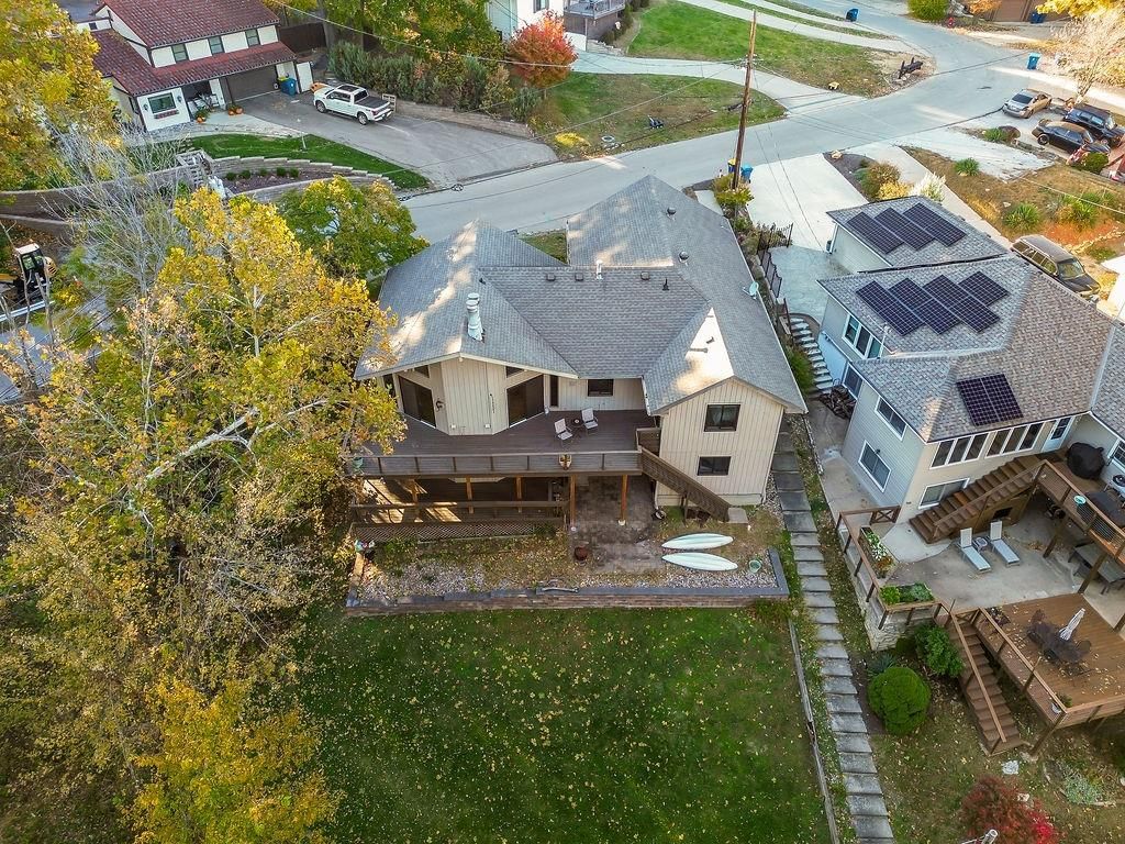 779 NW SOUTH SHORE Drive — photo 34