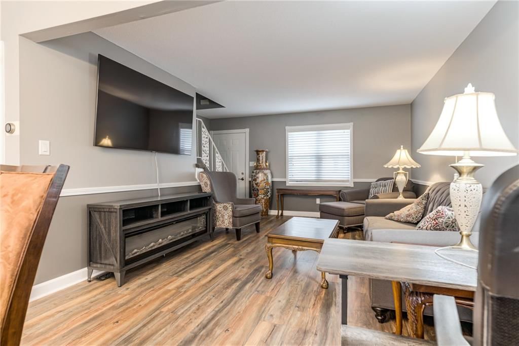 6968 NW Chapel Woods Lane — photo 5